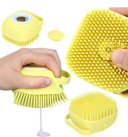 Simpatica spazzola da bagno per cani