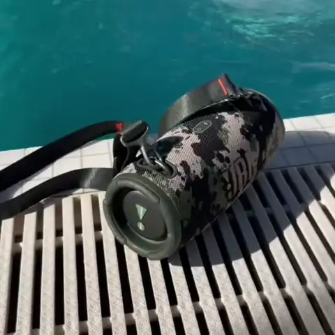 JBL Charge 5™: Sonido Legendario y Graves que Pulsan. Donde estés, la fiesta es tuya.