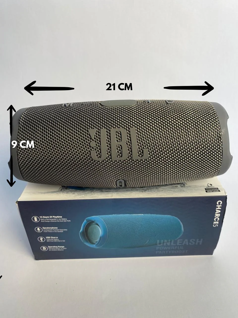 JBL Charge 5™: Sonido Legendario y Graves que Pulsan. Donde estés, la fiesta es tuya.